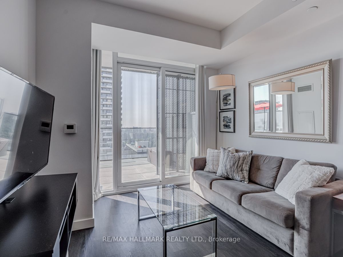 8 Eglinton Ave E, unit 2611 for sale