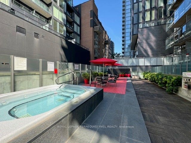 22 Wellesley St E, unit 804 for sale - image #14