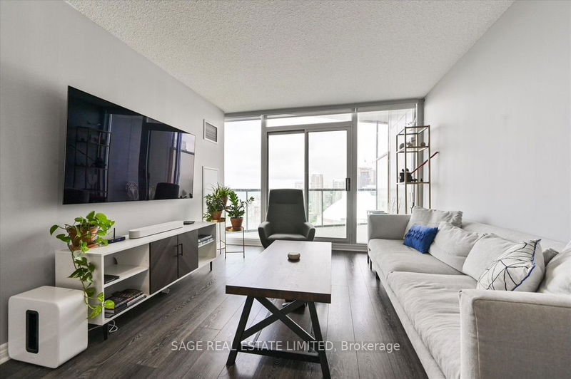 30 Grand Trunk Cres, unit PH15 for rent - image #1