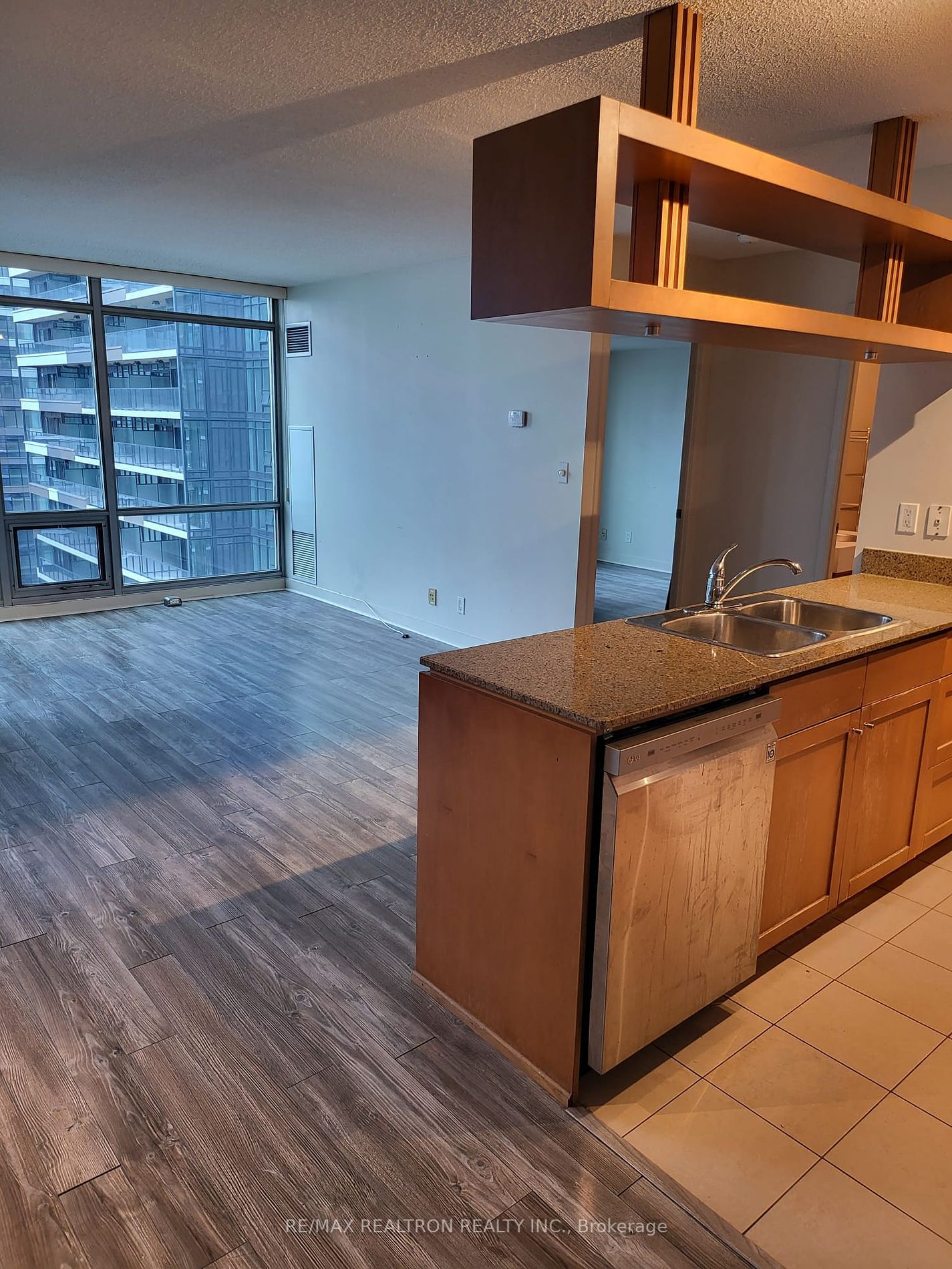 81 Navy Wharf Crt, unit 3306 for rent - image #10