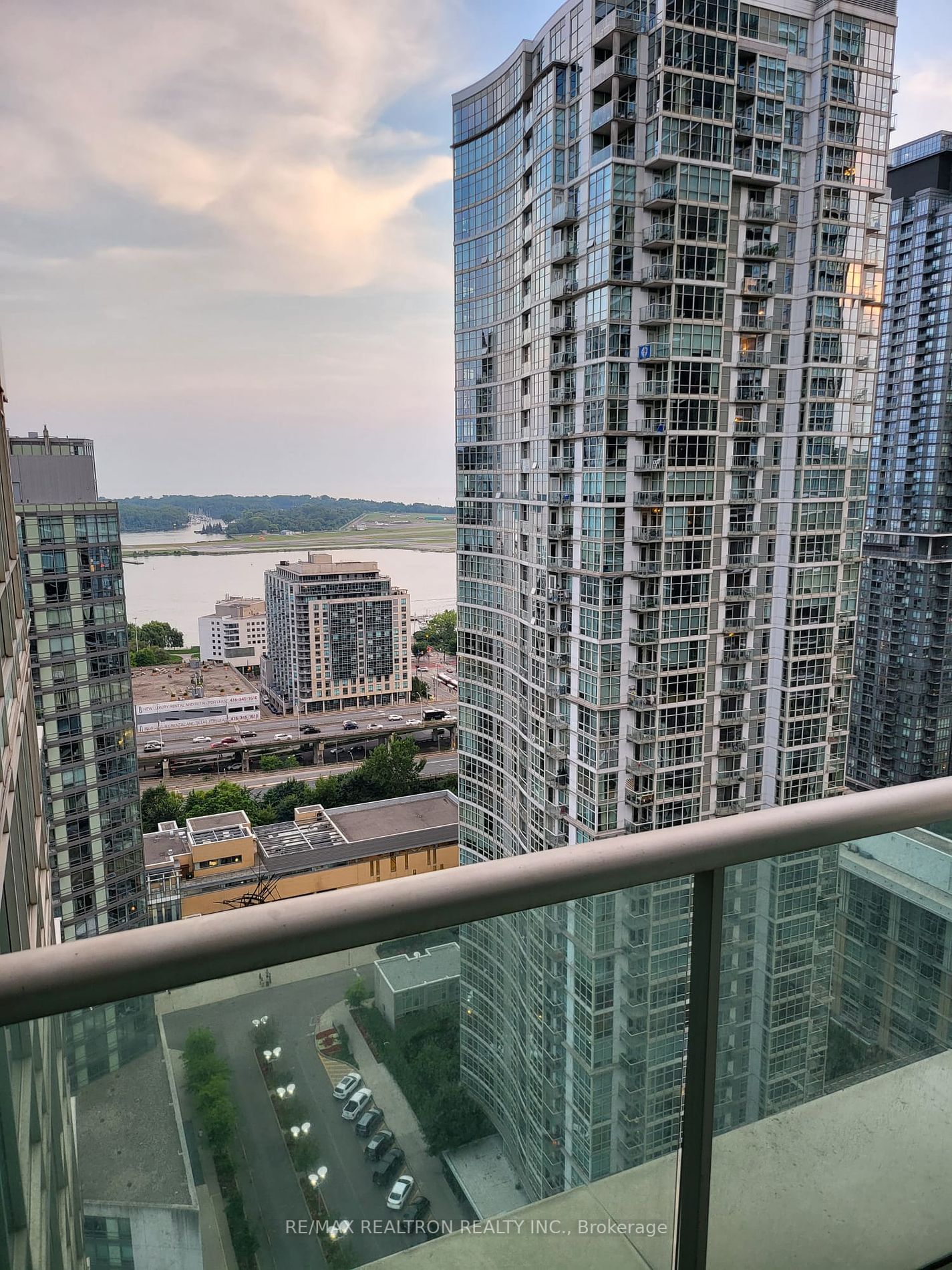 81 Navy Wharf Crt, unit 3306 for rent - image #14