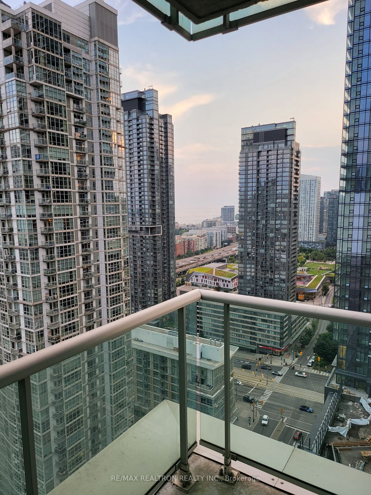 81 Navy Wharf Crt, unit 3306 for rent - image #15