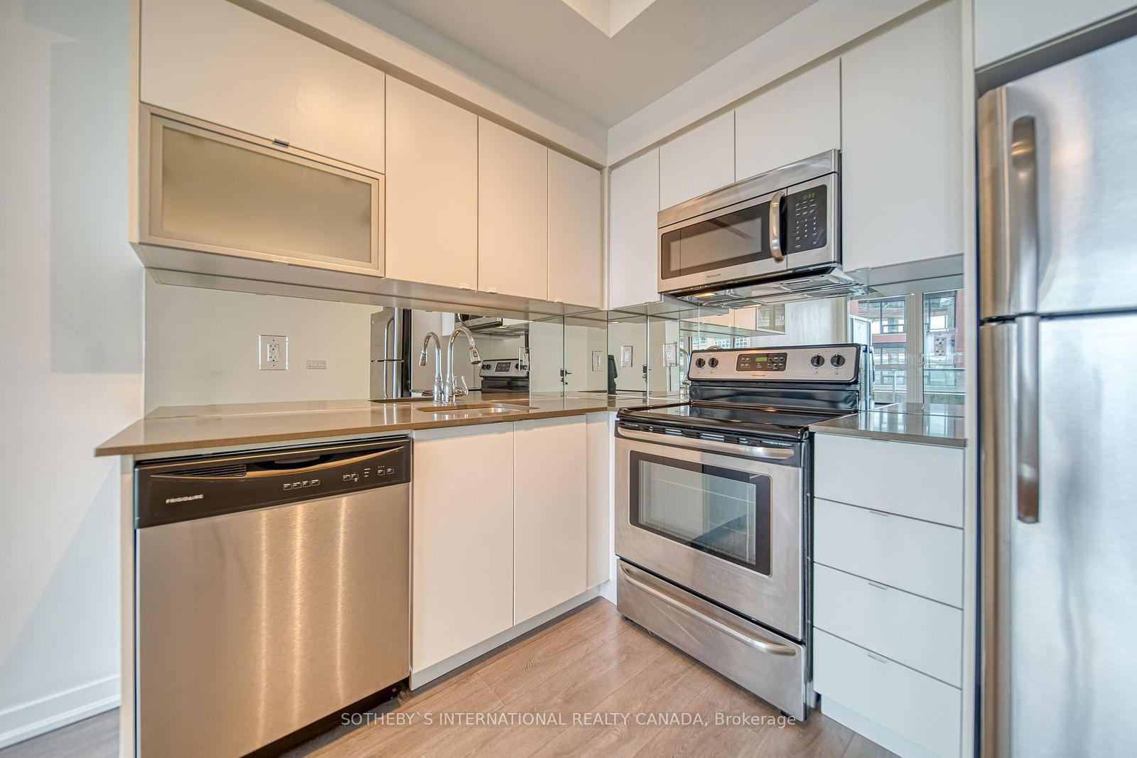 150 East Liberty St, unit 308 for sale - image #5