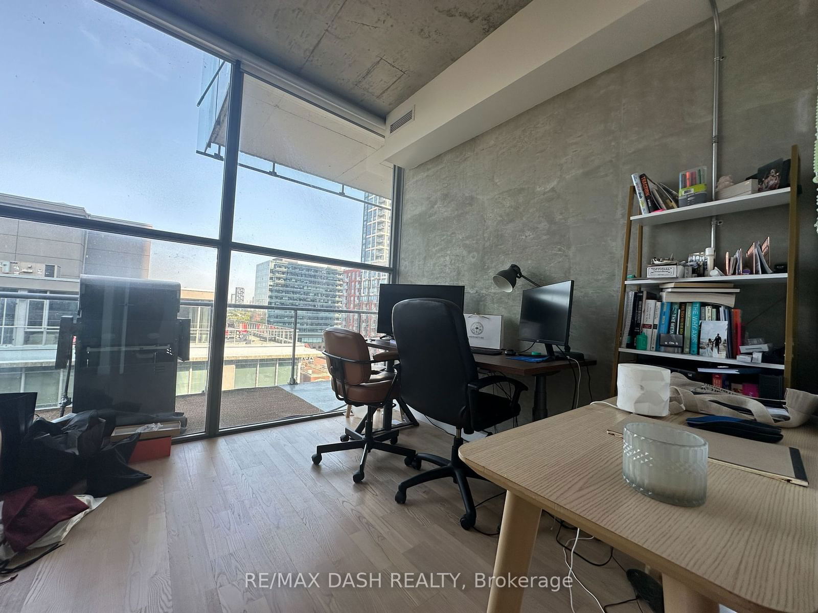 25 Oxley St, unit 1304 for rent