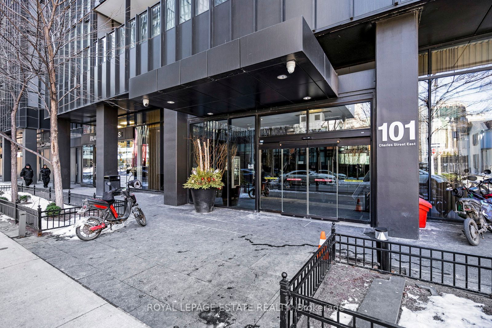 101 Charles St E, unit 1909 for sale