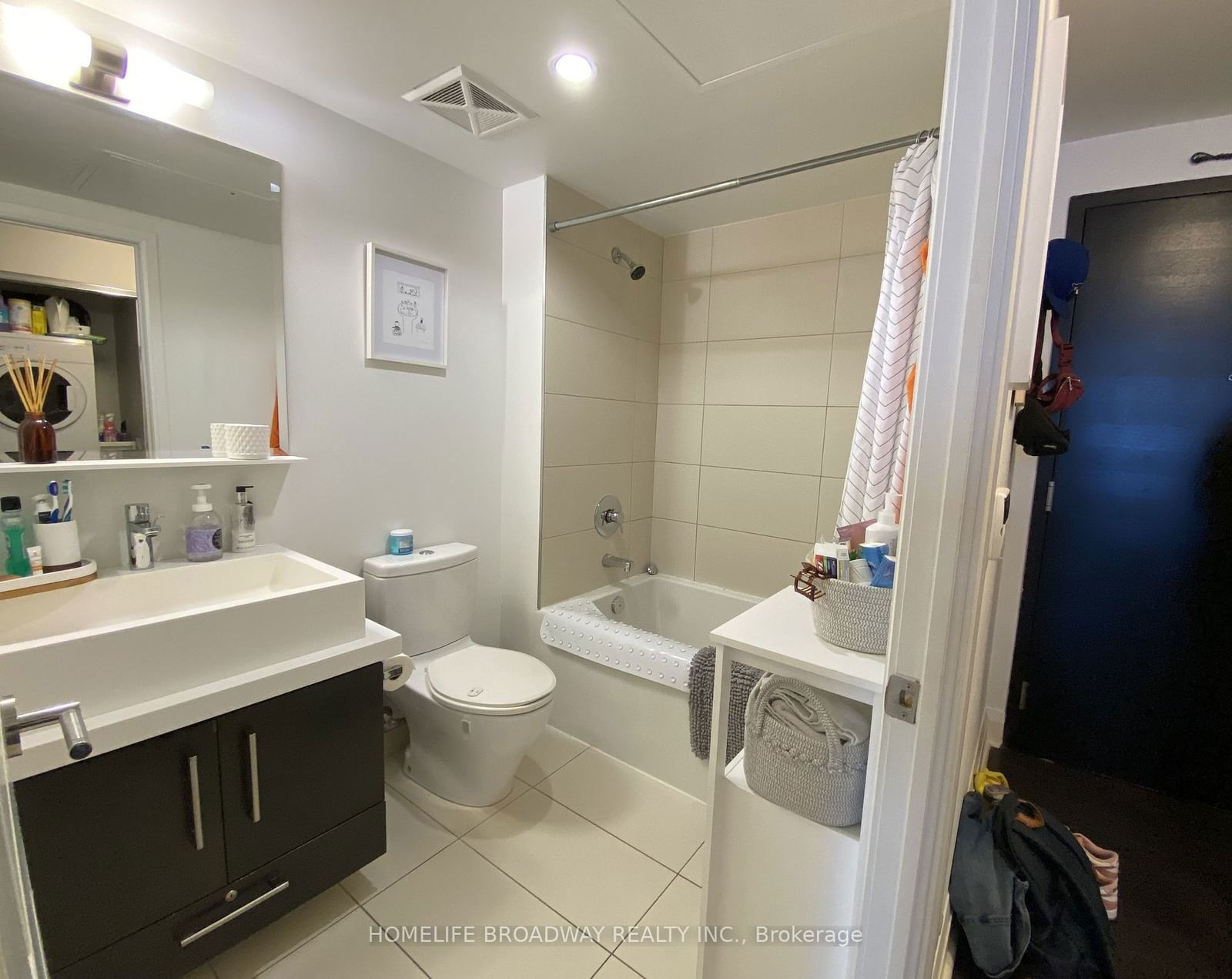 65 St Mary St, unit 708 for rent - image #6