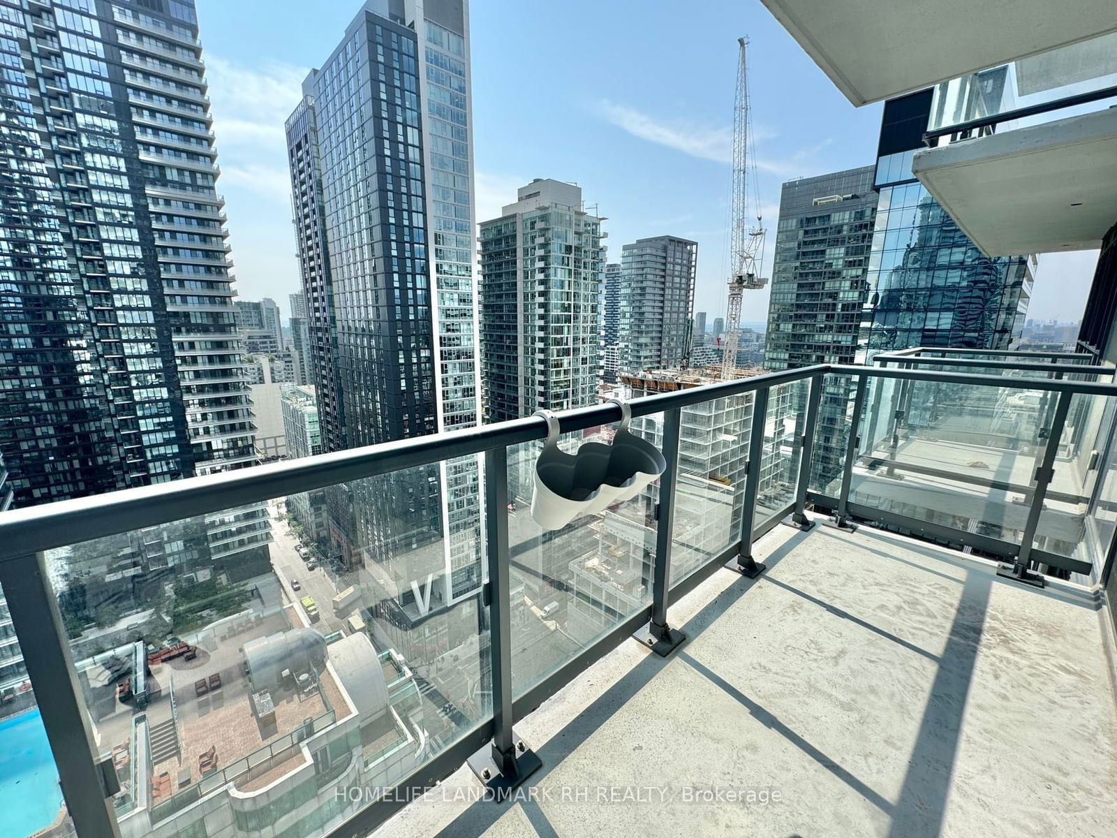 87 Peter St, unit 2701 for rent - image #10