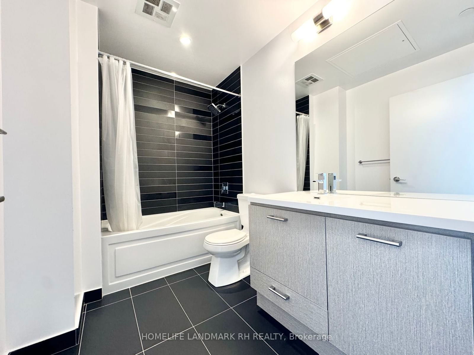 87 Peter St, unit 2701 for rent - image #8