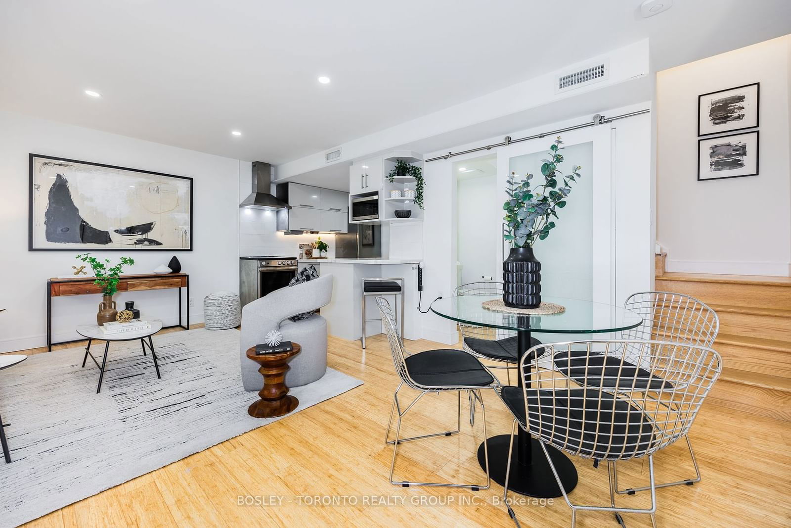 98 Redpath Ave, unit 3 for sale - image #5