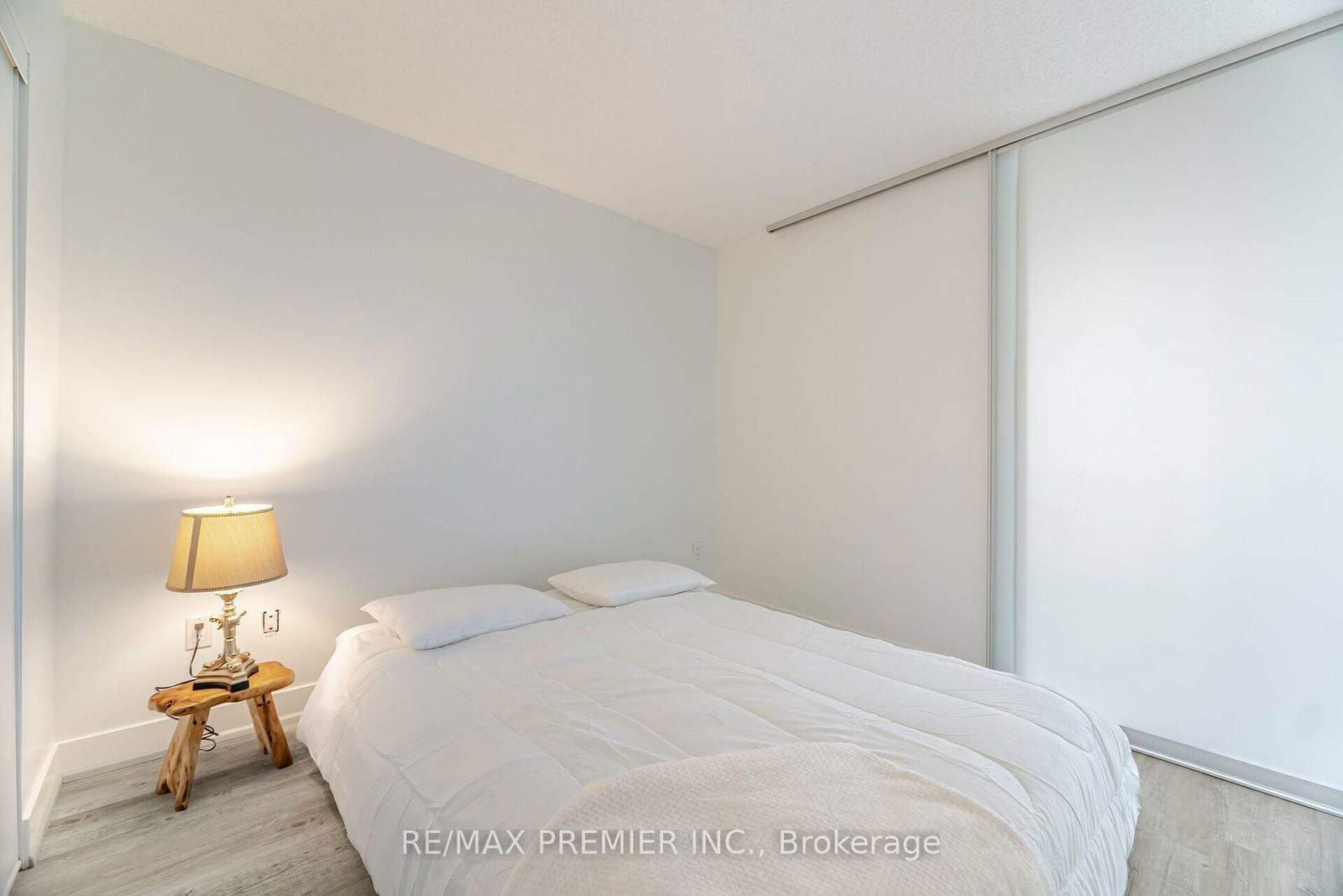 23 Sheppard Ave E, unit 1011 for sale - image #13