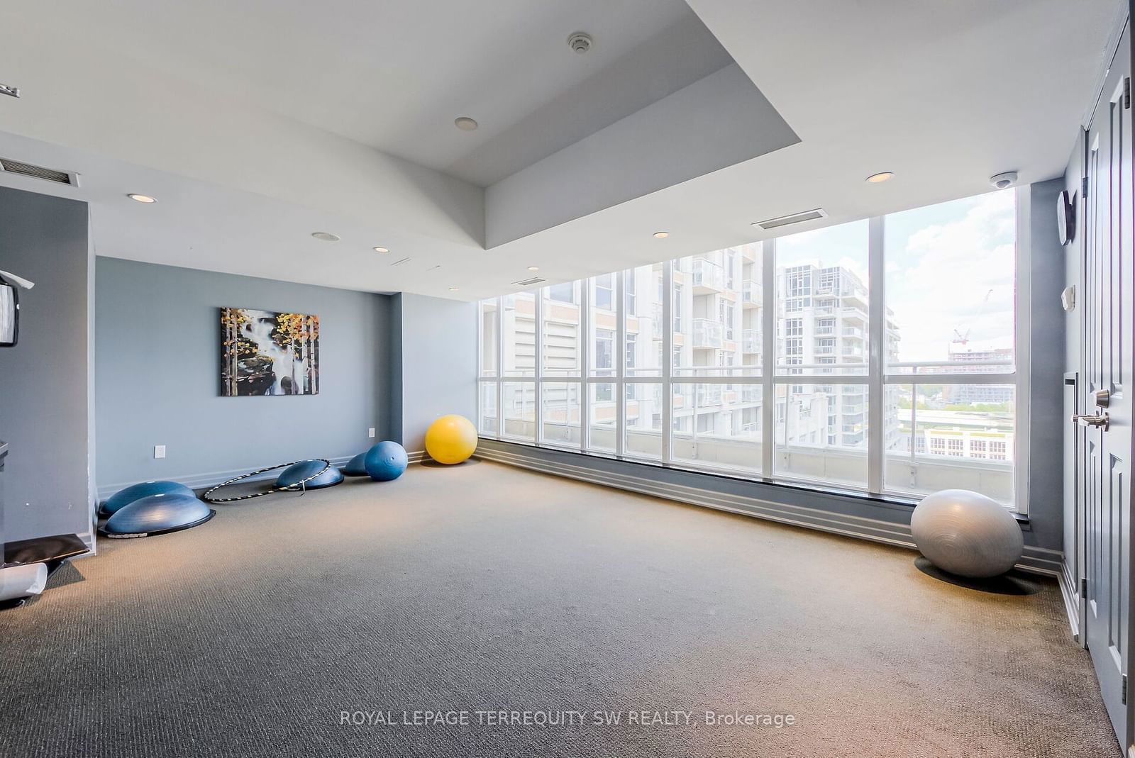 628 Fleet St, unit 633 for sale - image #24