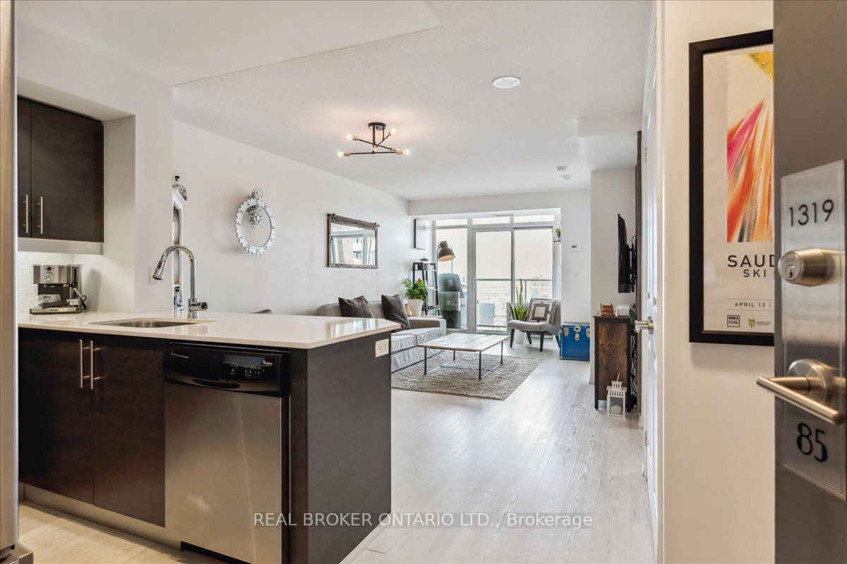 85 East Liberty St, unit 1319 for sale - image #5