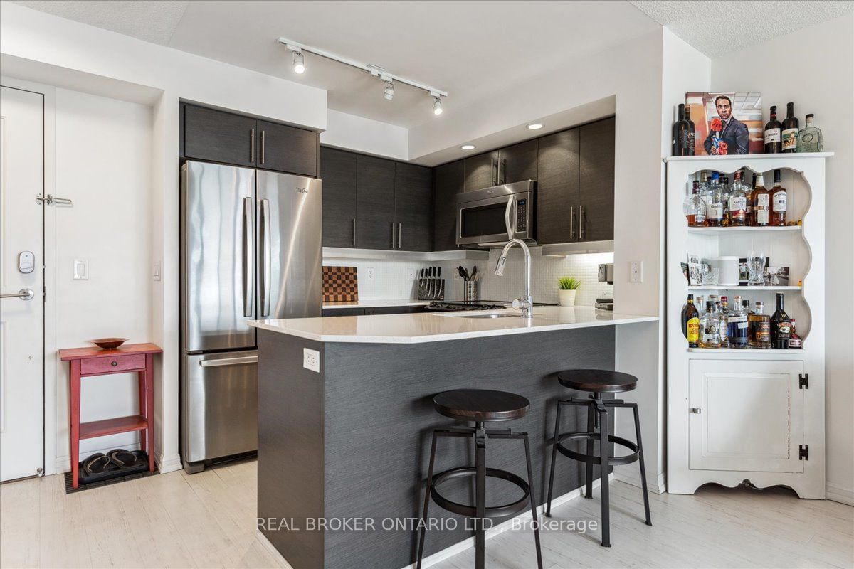 85 East Liberty St, unit 1319 for sale - image #6