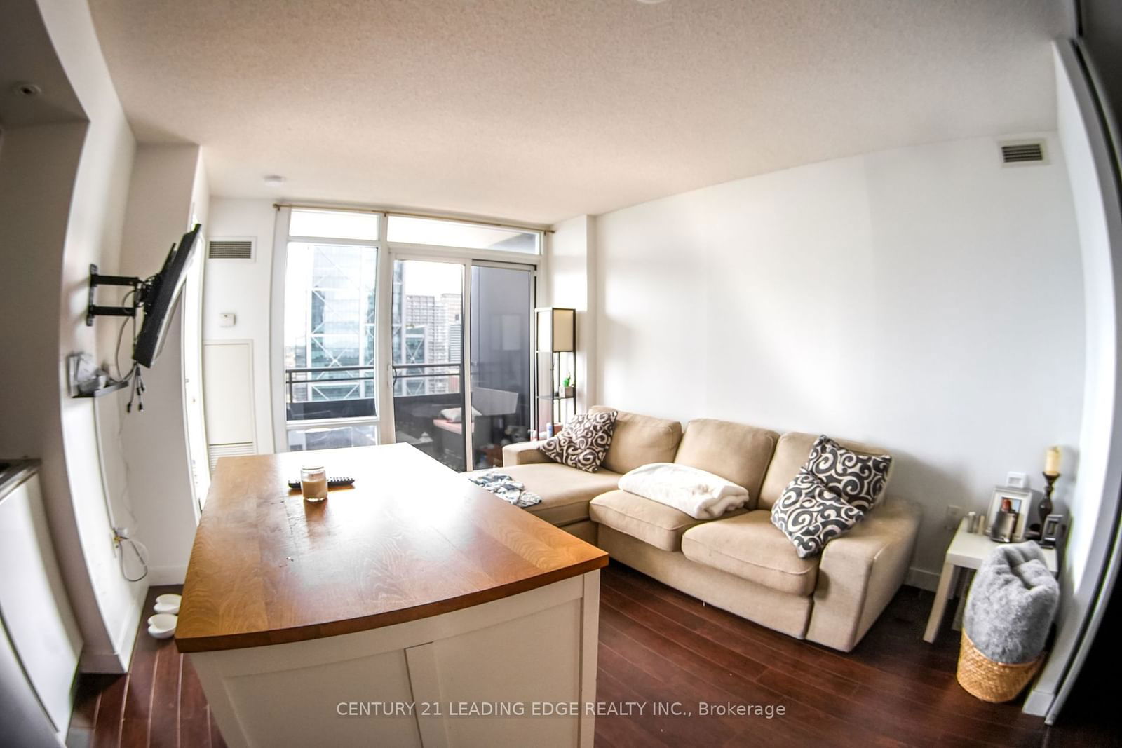 25 TELEGRAM Mews, unit 3111 for sale - image #3