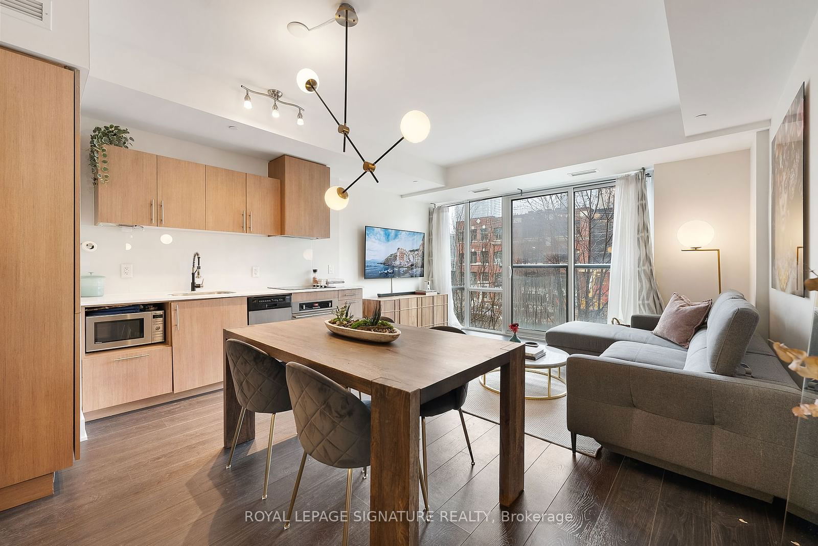 508 Wellington St W, unit 204 for sale - image #11