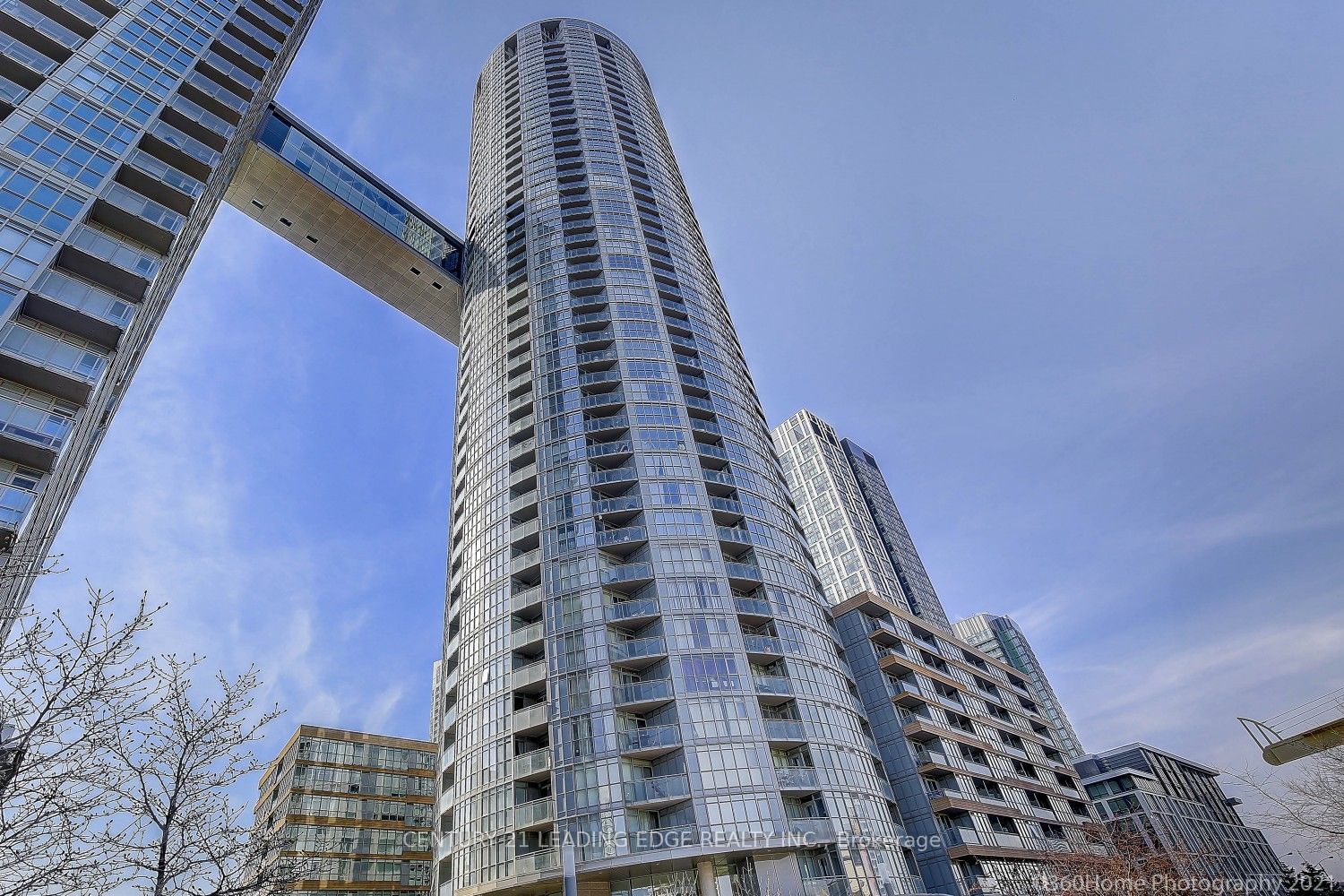 21 ICEBOAT Terr, unit 2809 for rent - image #2