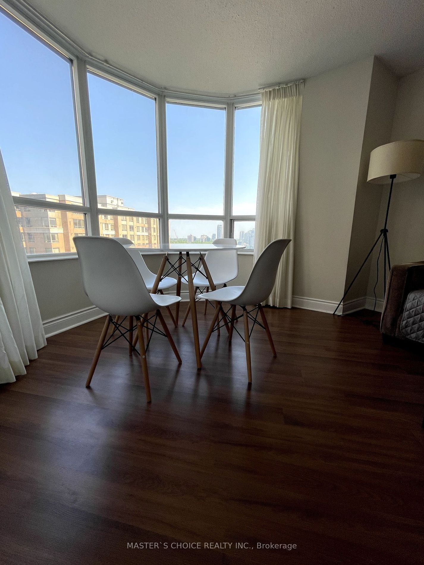 15 Northtown Way S, unit 922 for rent - image #3