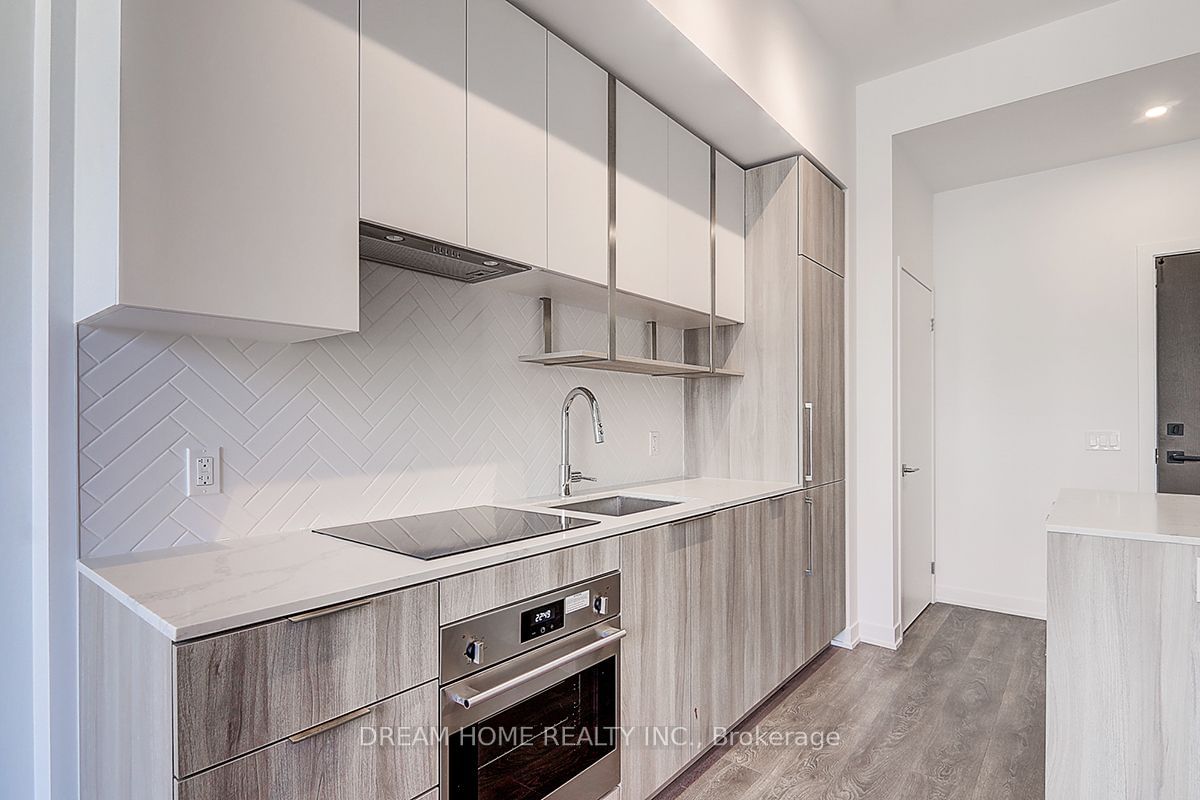 15 Holmes Ave, unit 806 for rent - image #4