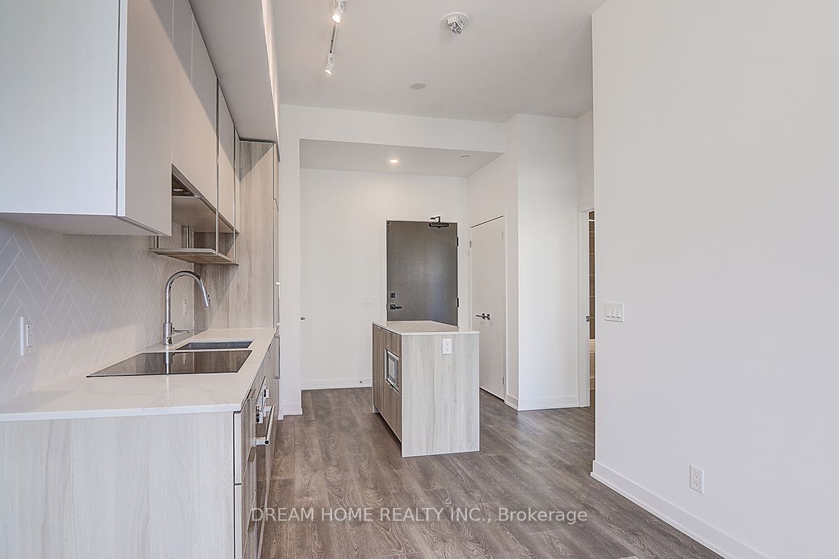 15 Holmes Ave, unit 806 for rent - image #8