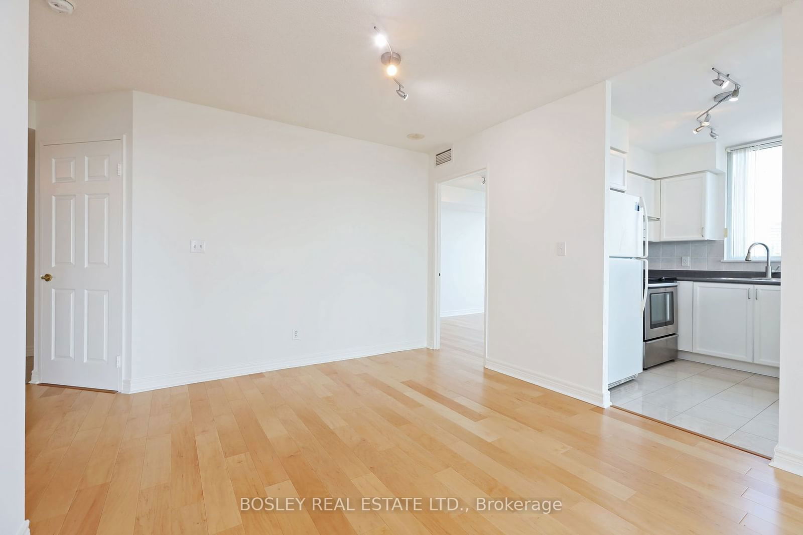 23 Hollywood Ave, unit 3605 for sale - image #10