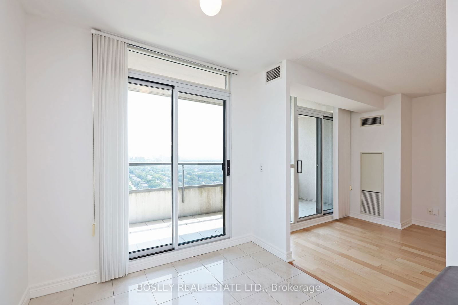 23 Hollywood Ave, unit 3605 for sale - image #17