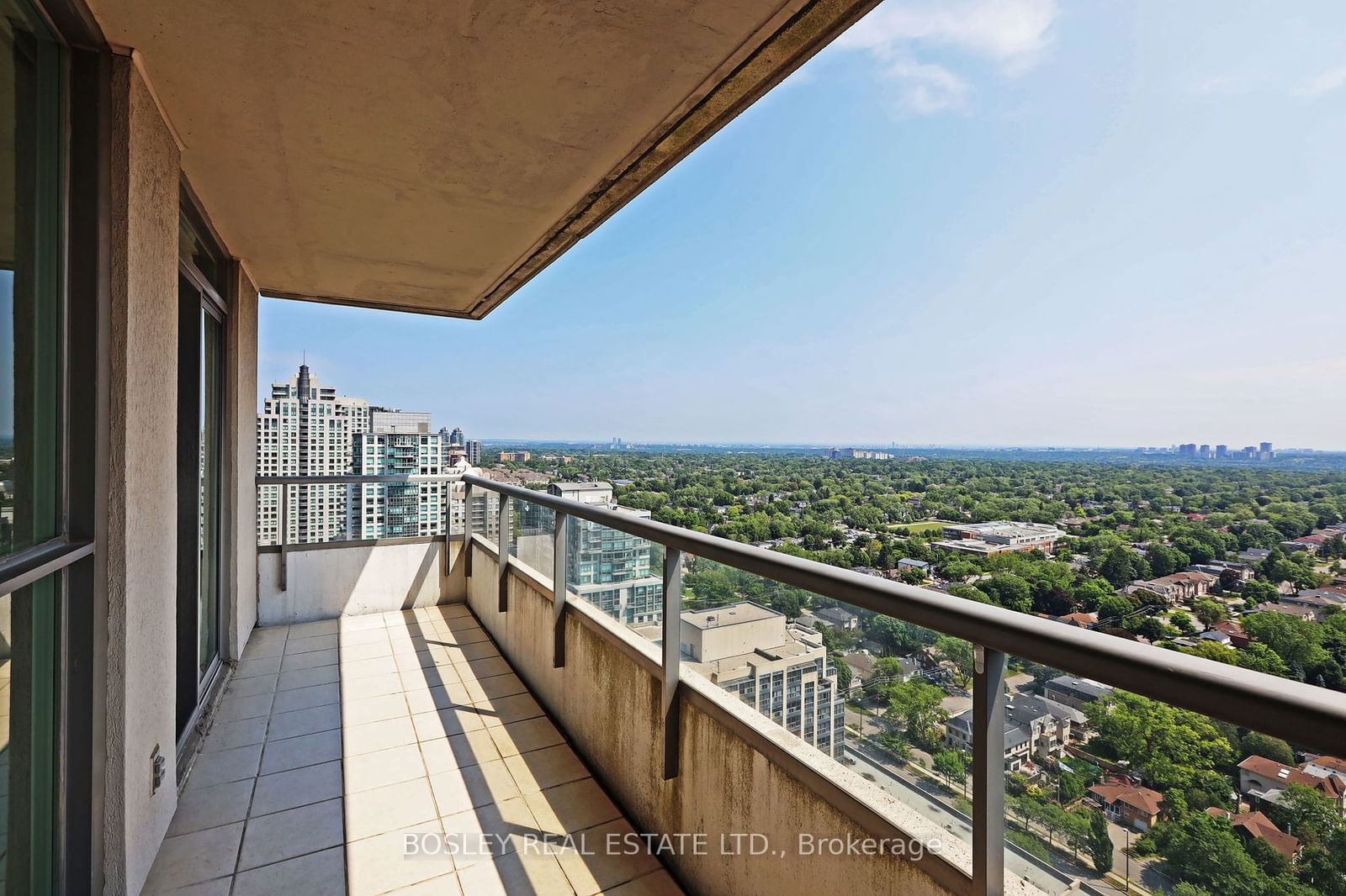 23 Hollywood Ave, unit 3605 for sale