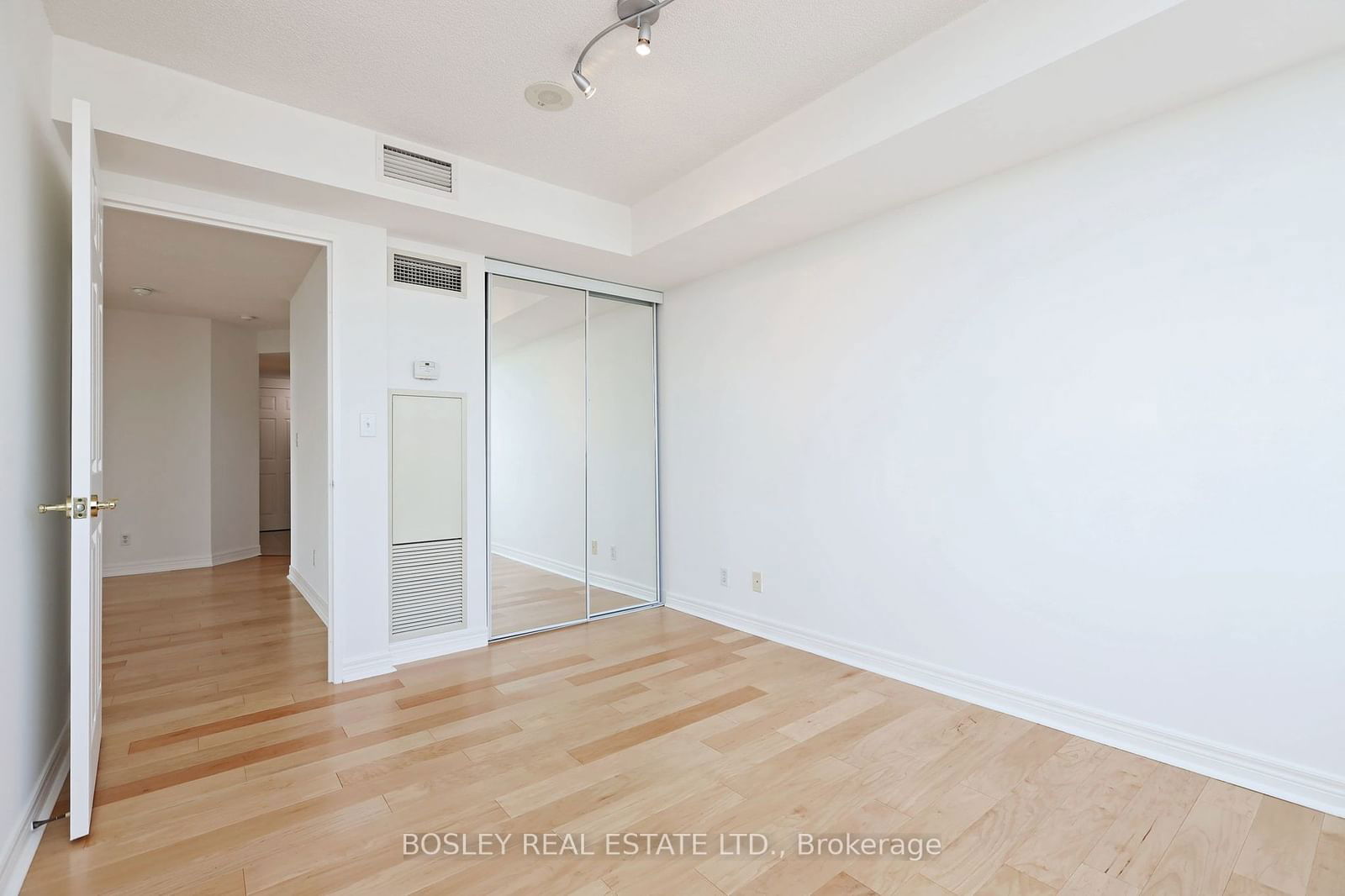 23 Hollywood Ave, unit 3605 for sale - image #20