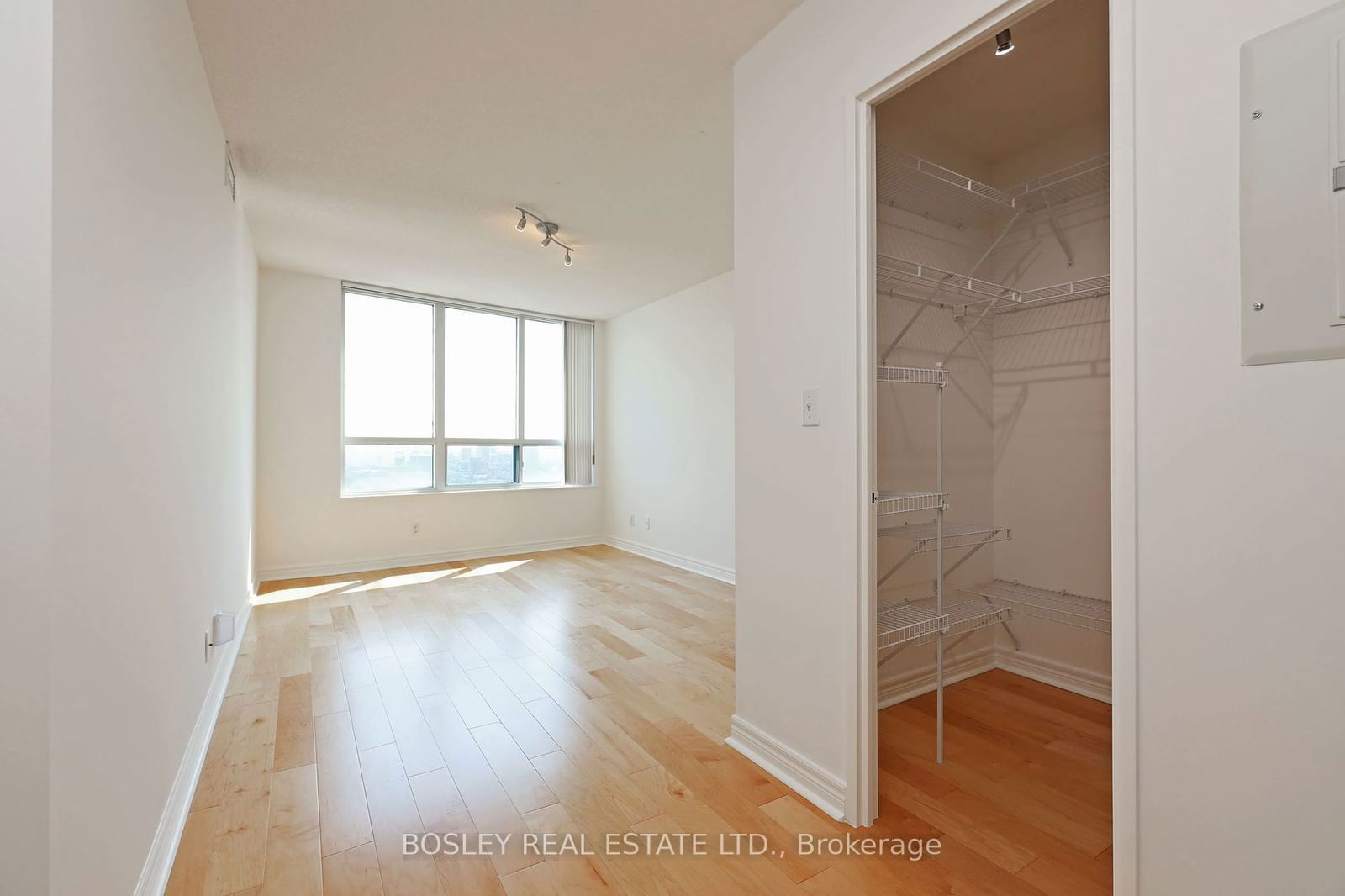 23 Hollywood Ave, unit 3605 for sale - image #22