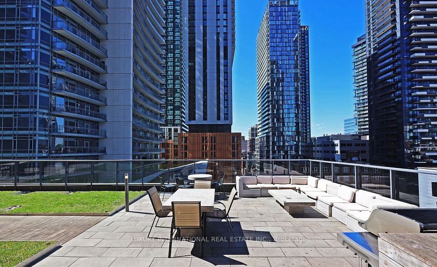 295 Adelaide St W, unit 2504 for rent - image #9