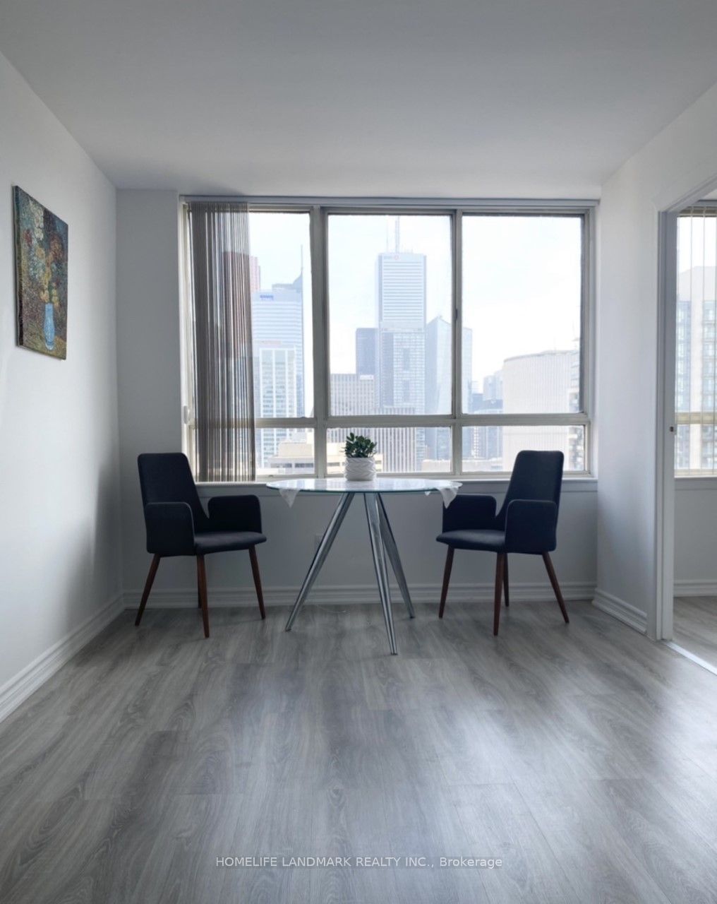 633 Bay St, unit 2413 for rent