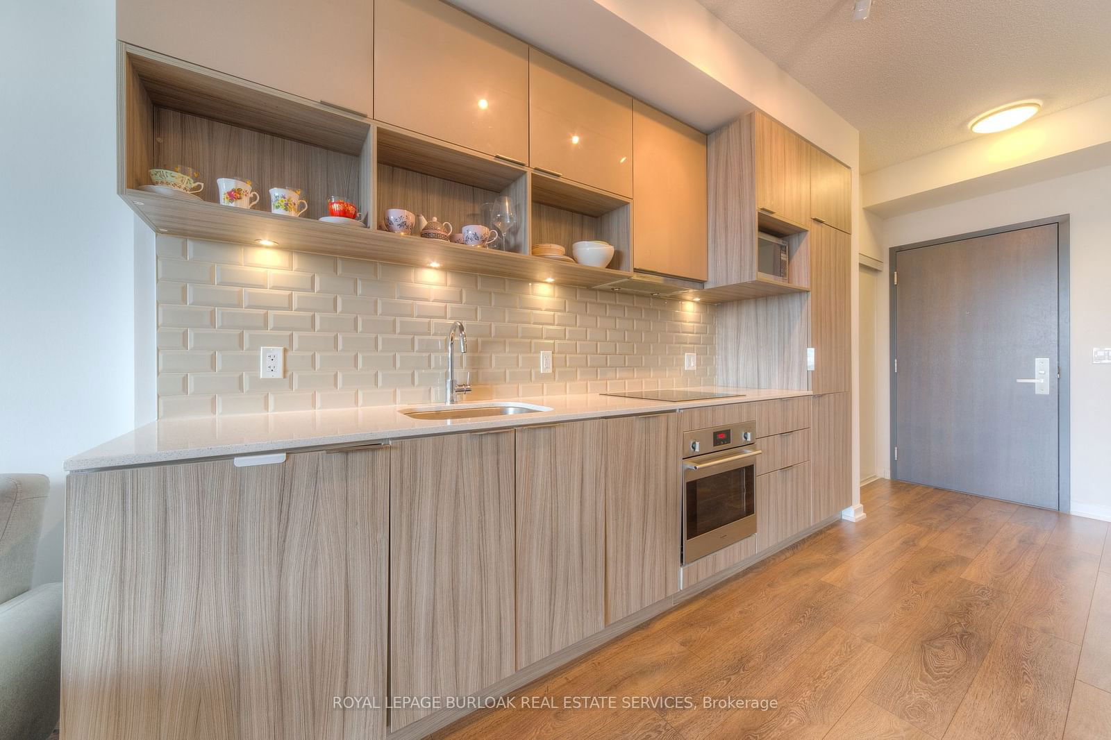 52 Forest Manor Rd, unit 401 for sale - image #3