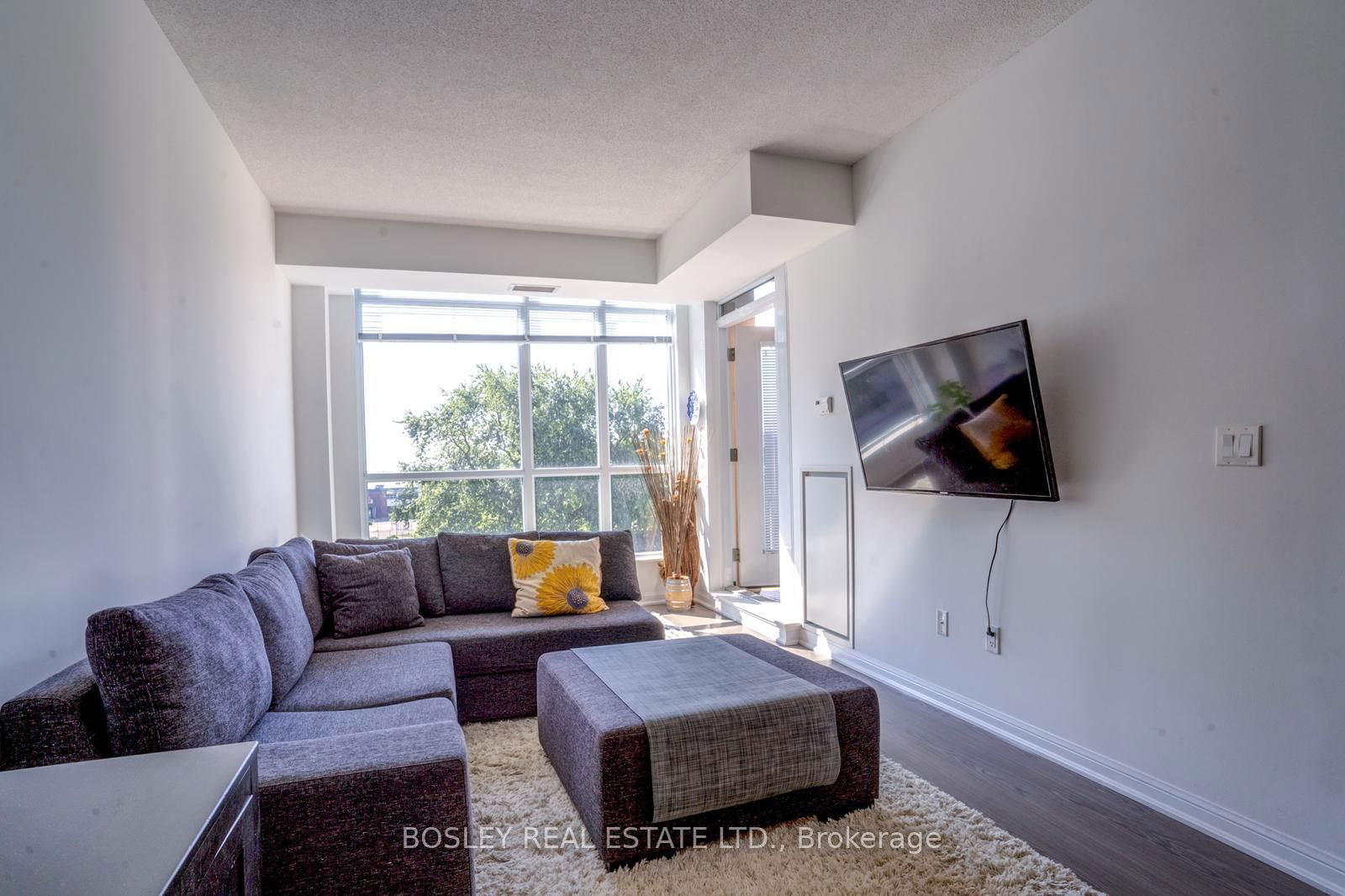 628 Fleet St, unit 532 for rent - image #6