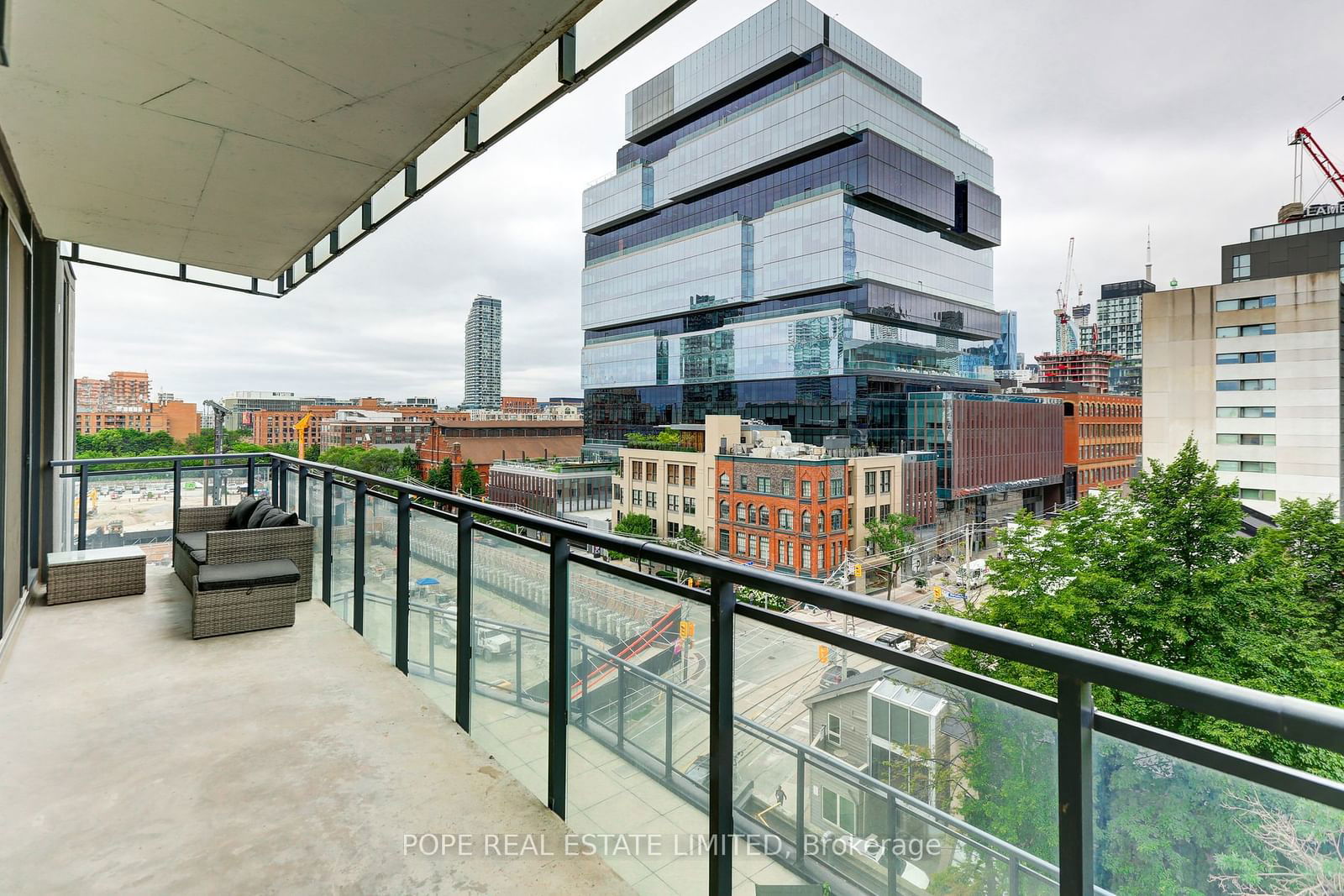 318 King St E, unit 716 for sale