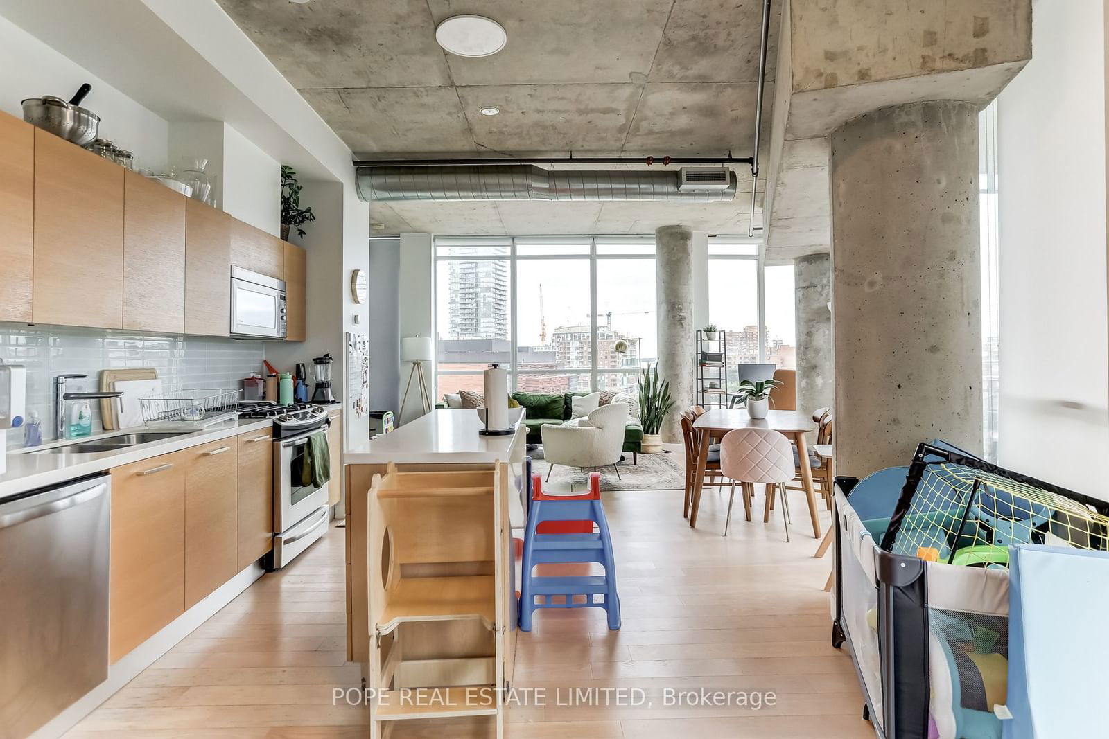 318 King St E, unit 716 for sale