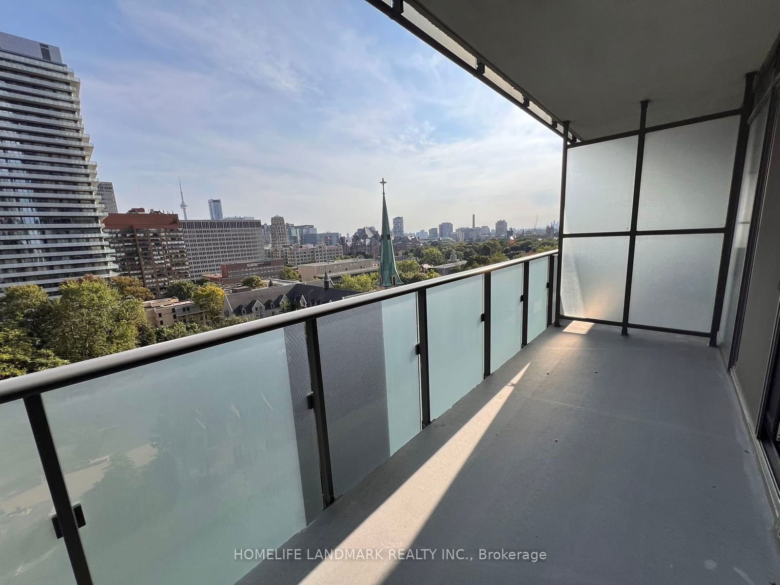 1080 Bay St, unit 1002 for rent - image #13