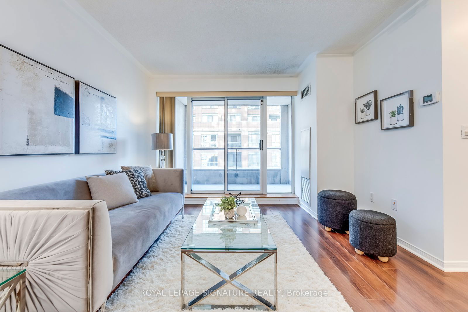 909 Bay St, unit 805 for sale - image #8