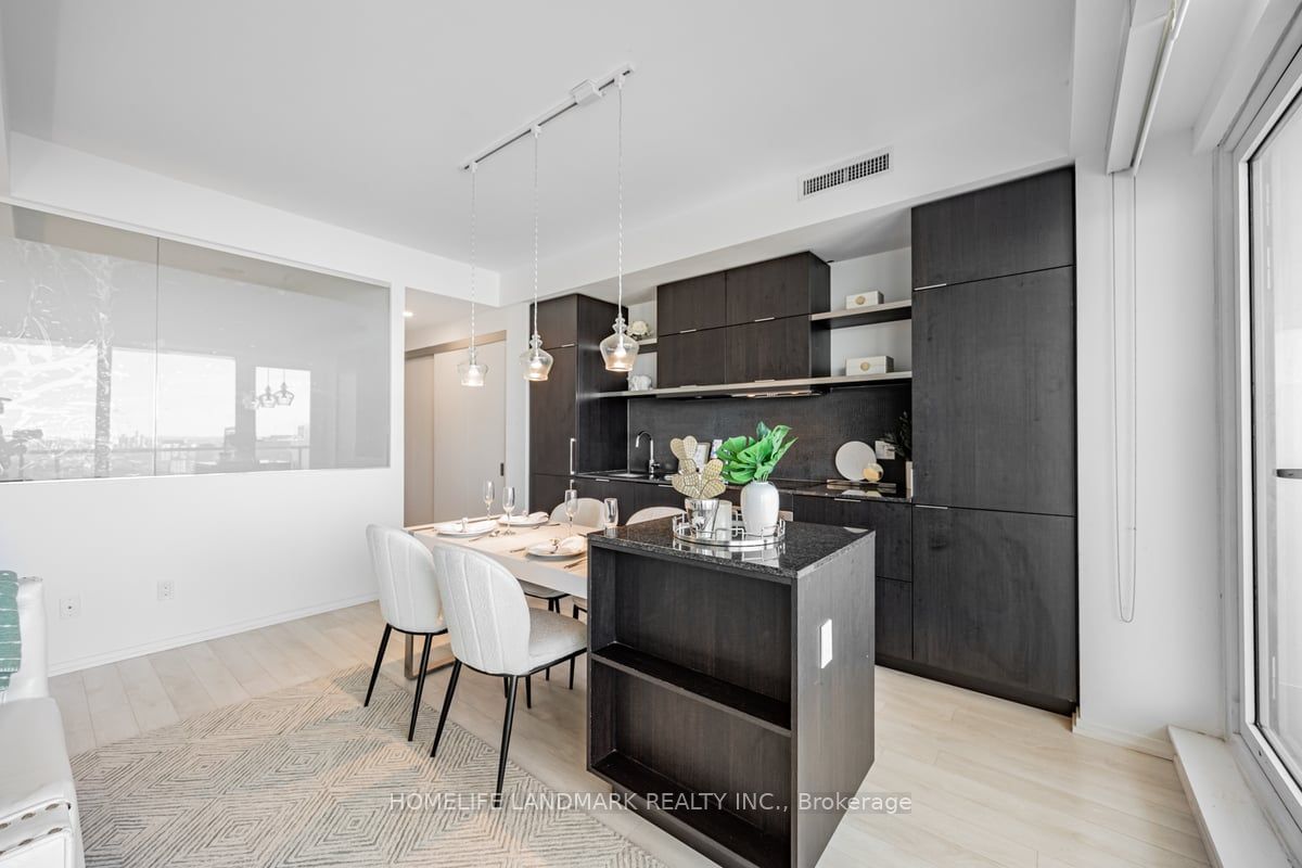 197 Yonge St, unit 4211 for sale