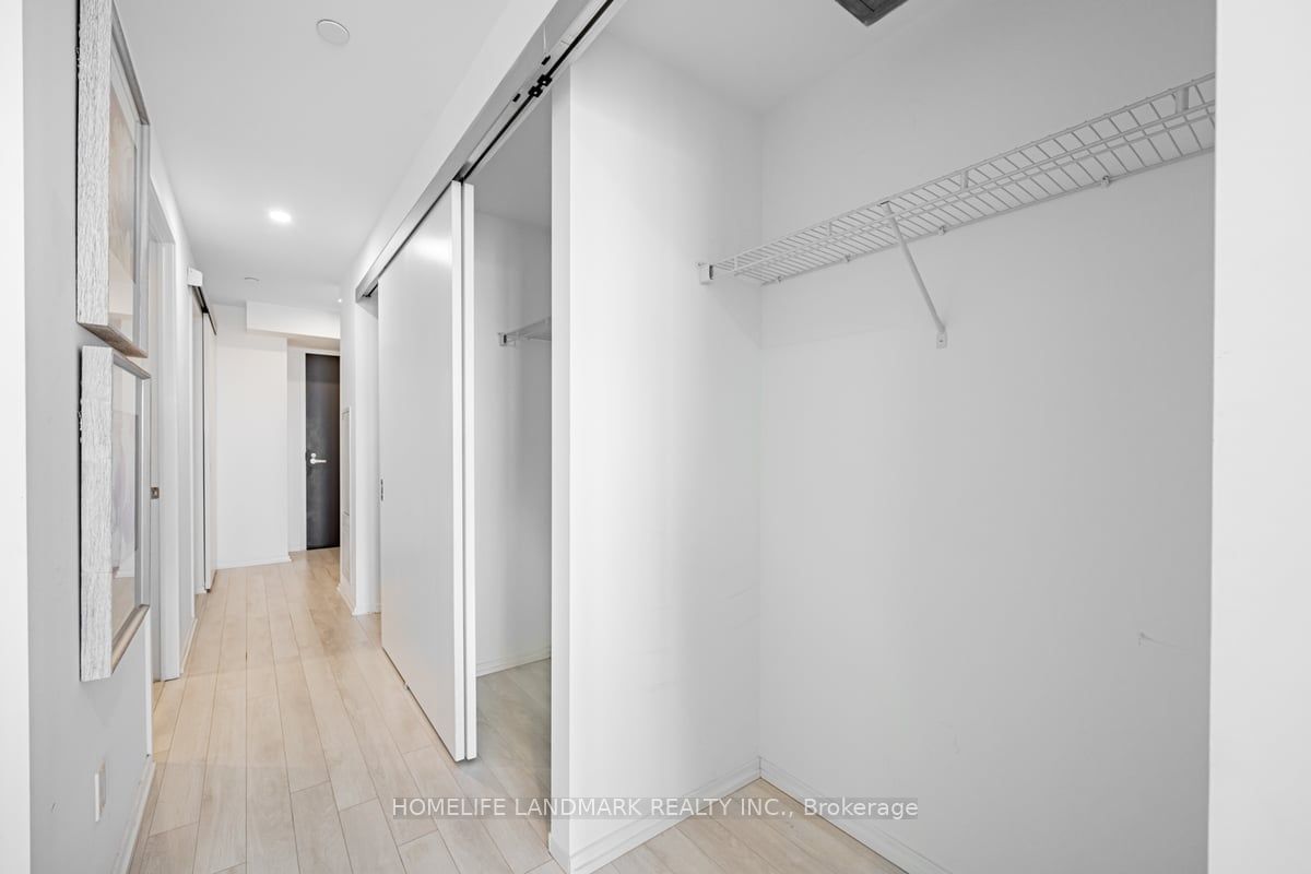 197 Yonge St, unit 4211 for sale - image #17