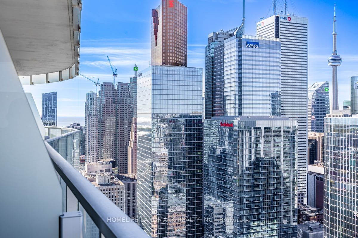 197 Yonge St, unit 4211 for sale - image #3