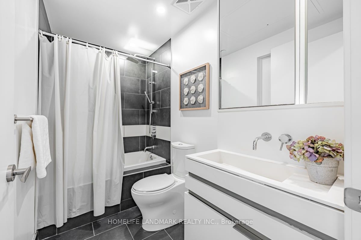 197 Yonge St, unit 4211 for sale - image #4