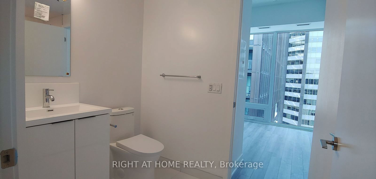 121 St Patrick St, unit 1720 for rent - image #8