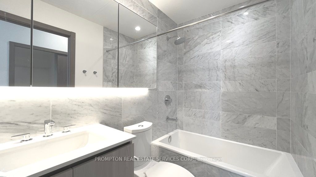 19 Bathurst St, unit 3110 for rent - image #10