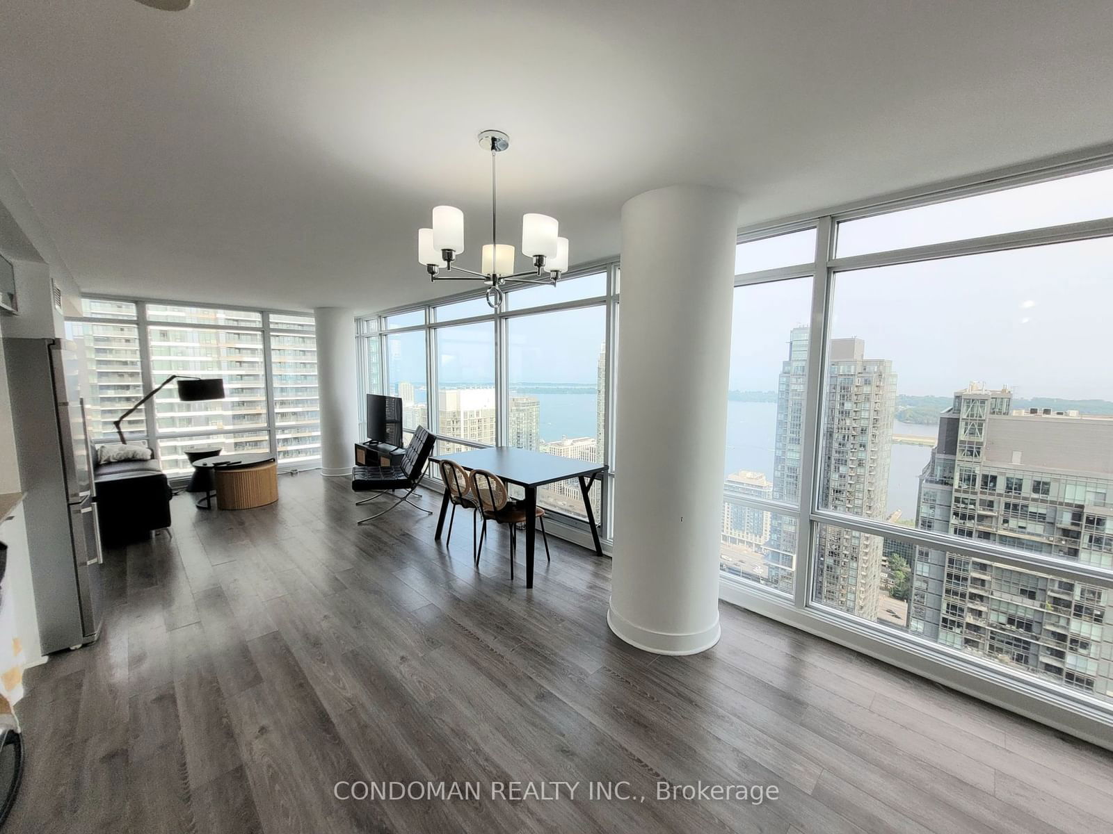 25 Telegram Mews, unit 5206 for rent - image #2