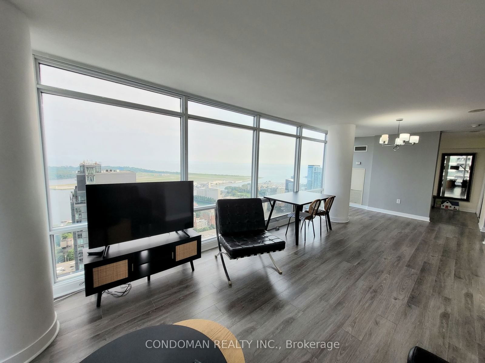 25 Telegram Mews, unit 5206 for rent - image #6