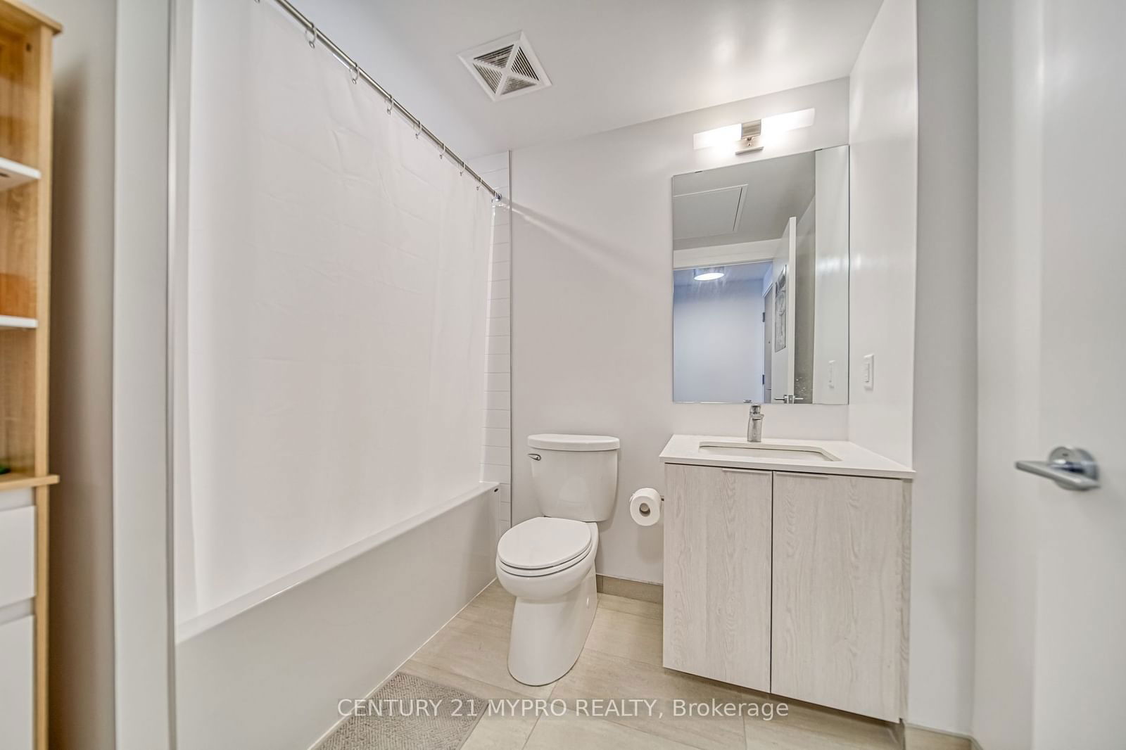 357 King St W, unit 2202 for sale - image #10