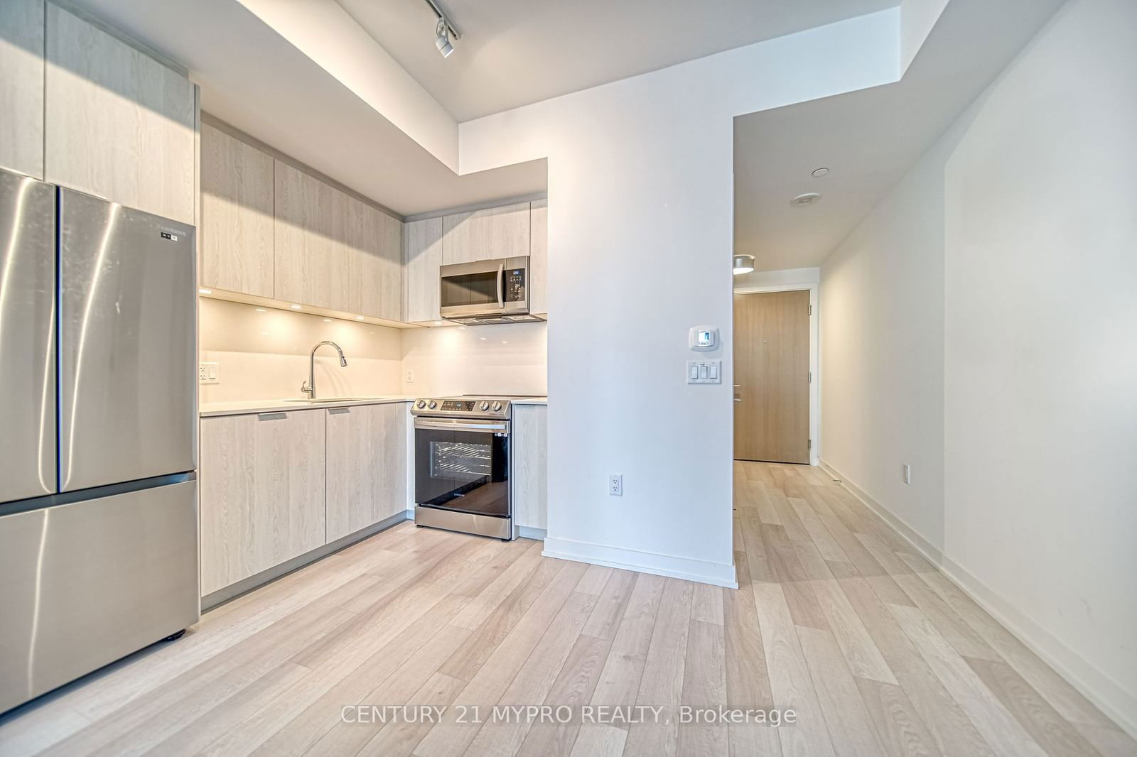 357 King St W, unit 2202 for sale - image #3