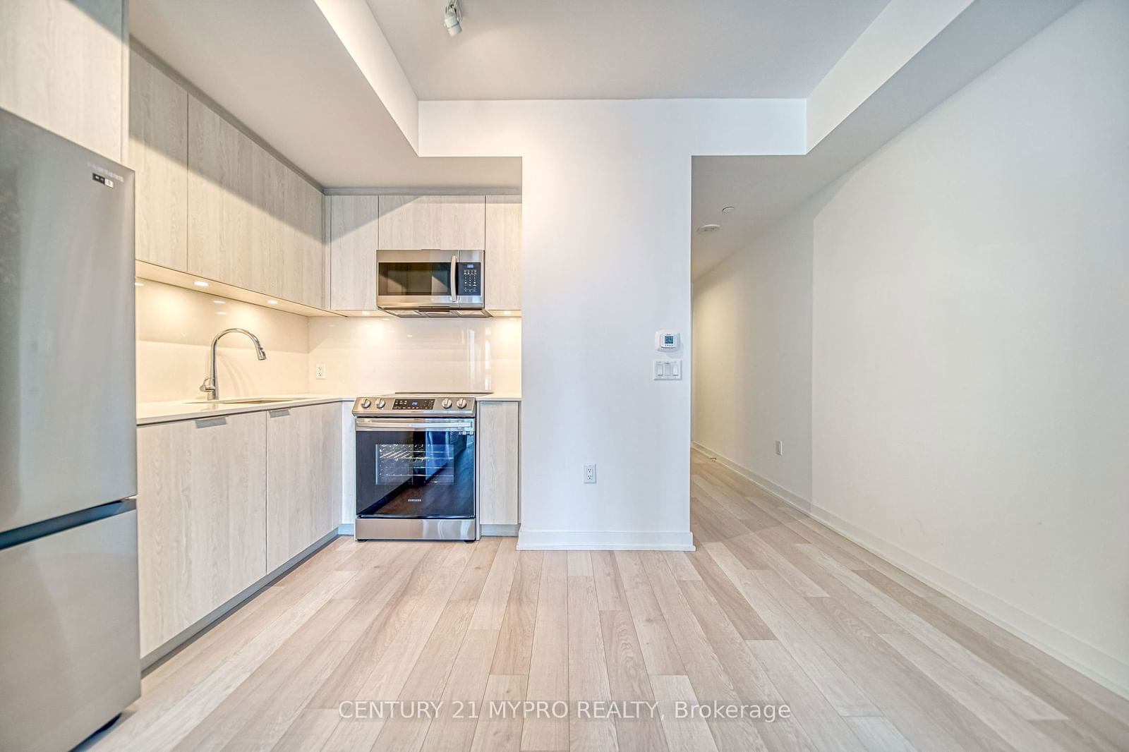 357 King St W, unit 2202 for sale - image #4