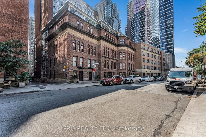 11 St Joseph St, unit 505 for sale