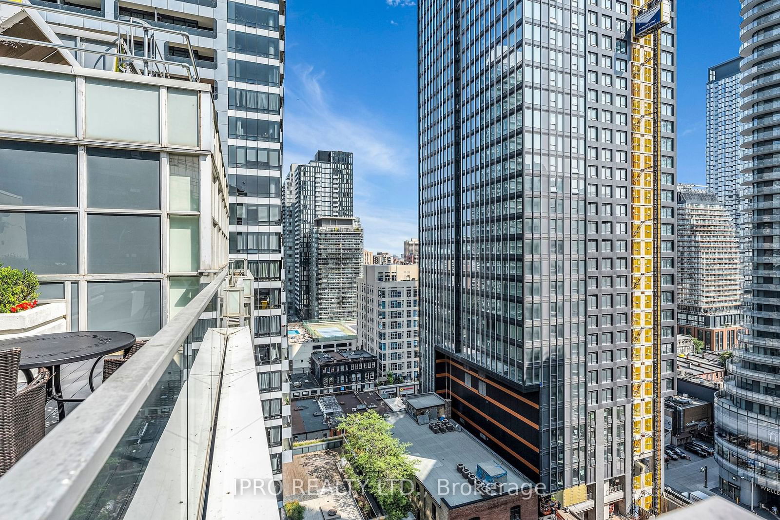 11 St Joseph St, unit 505 for sale - image #28