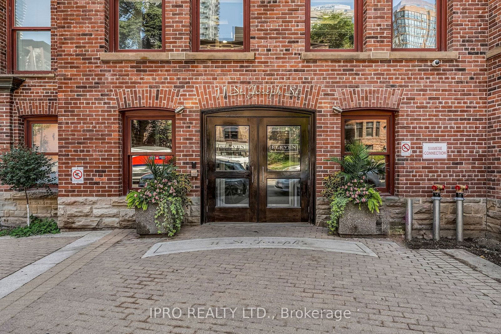 11 St Joseph St, unit 505 for sale